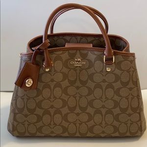 Coach brown like new purse only used once